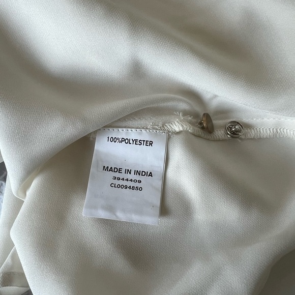 Bow Blouse Size XL - Picture 7 of 7